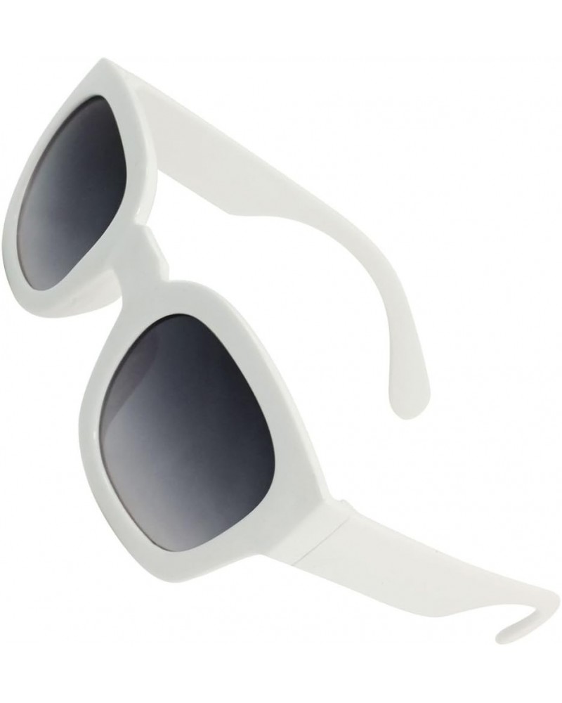 Qtqgoitem Women Clear Gray Lens White Plastic Frame Full Rim Sunglasses Goggles (Model: e3b 7e2 477 f28 775) $10.38 Goggle