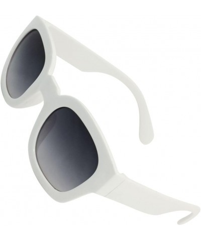 Qtqgoitem Women Clear Gray Lens White Plastic Frame Full Rim Sunglasses Goggles (Model: e3b 7e2 477 f28 775) $10.38 Goggle